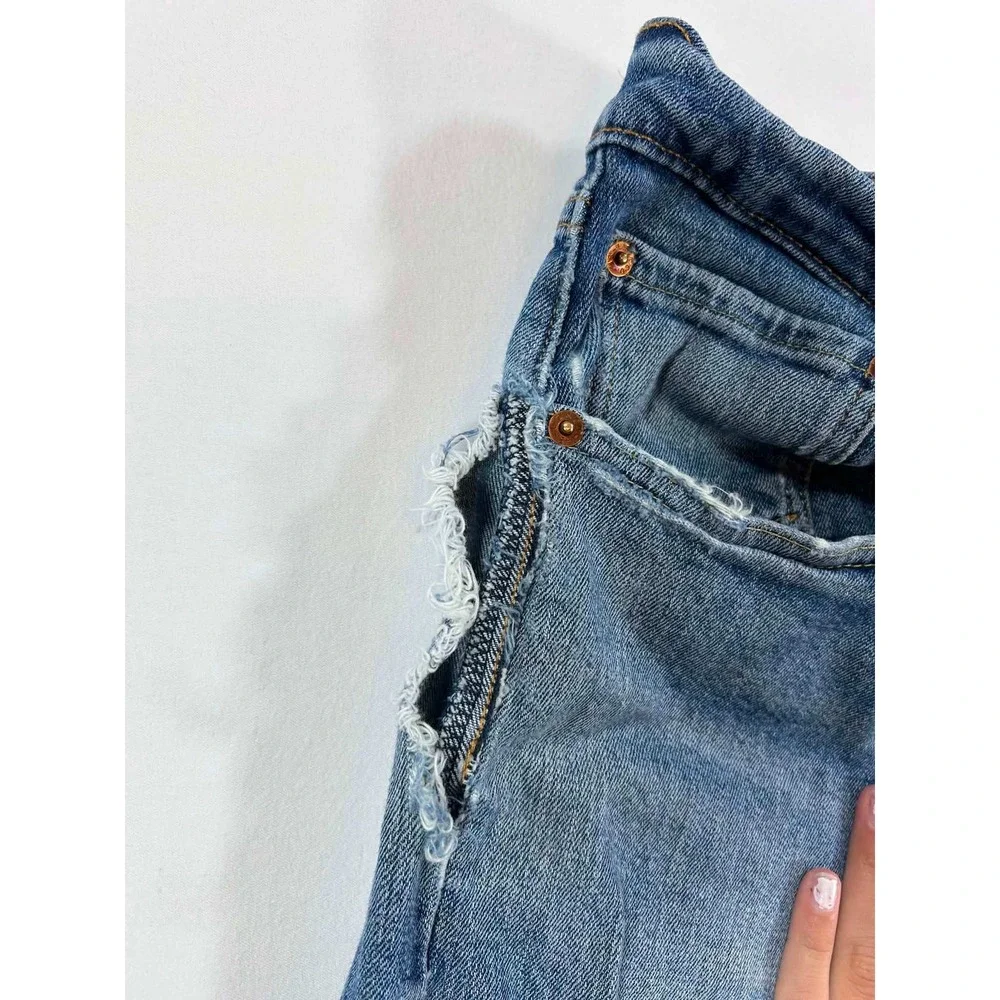 Levis 505 Regular Fit Straight Leg Jeans Blue Medium Wash Mens 34x32 Distressed